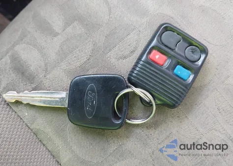 2005 Ford Focus Zx4 from USA, damaged, VIN 1FAHP34N65W196381